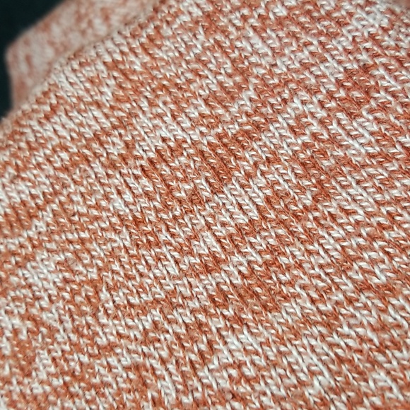 Old Navy ladies sweater - Picture 7 of 7